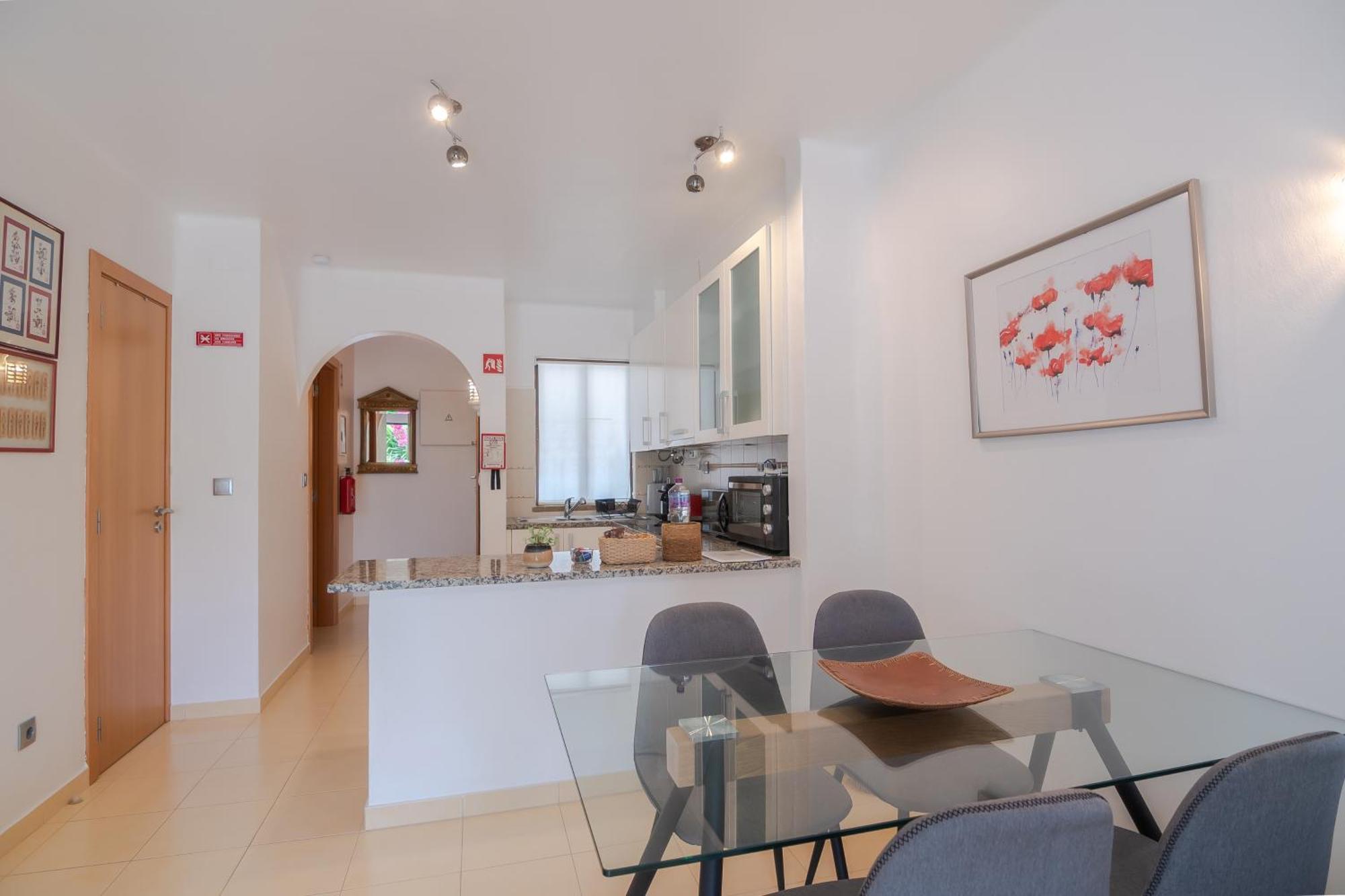 Apartment Apt. 33, Premium Location, Beach&swimming Pool