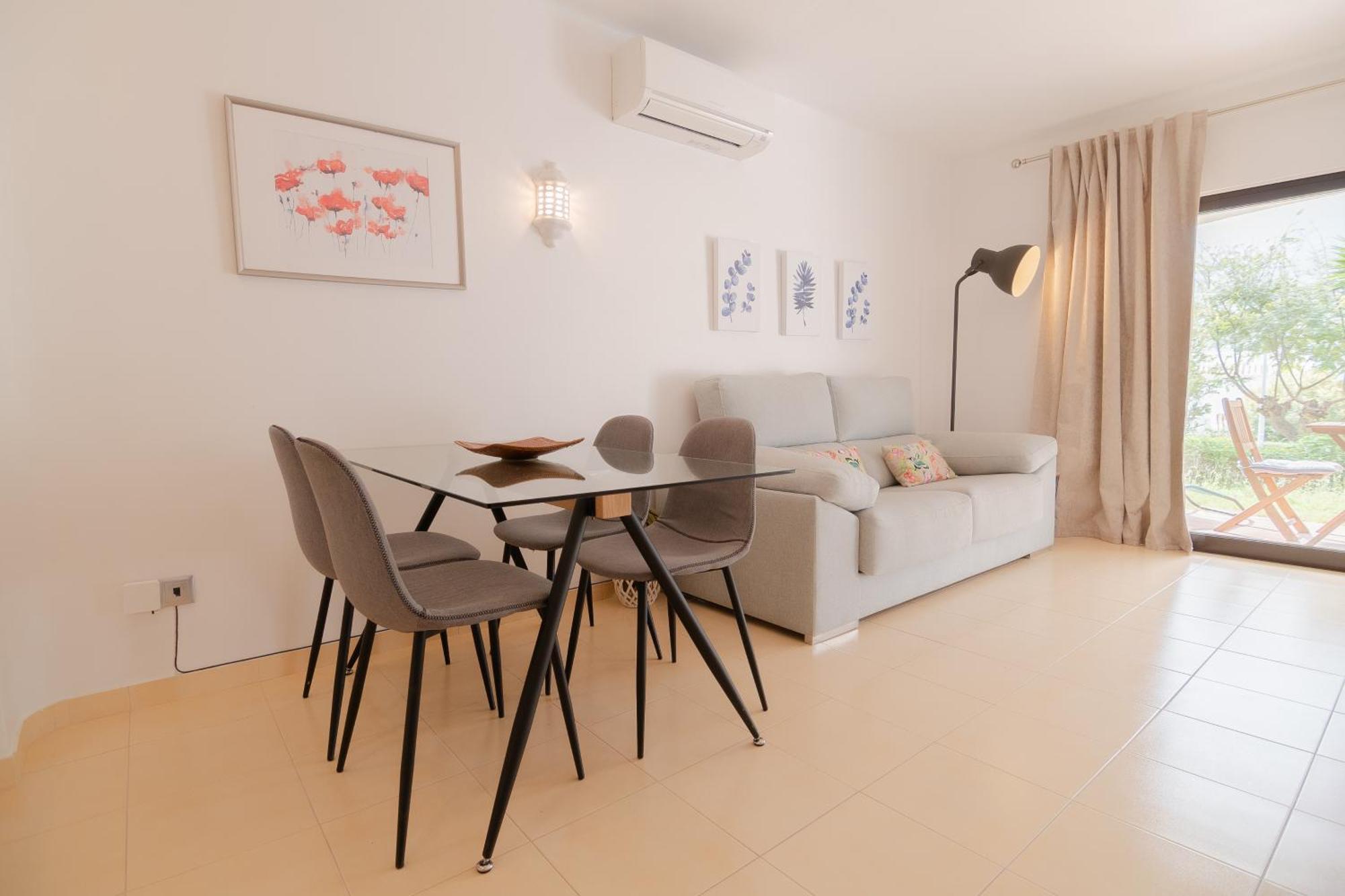 Apt. 33, Premium Location, Beach&swimming Pool